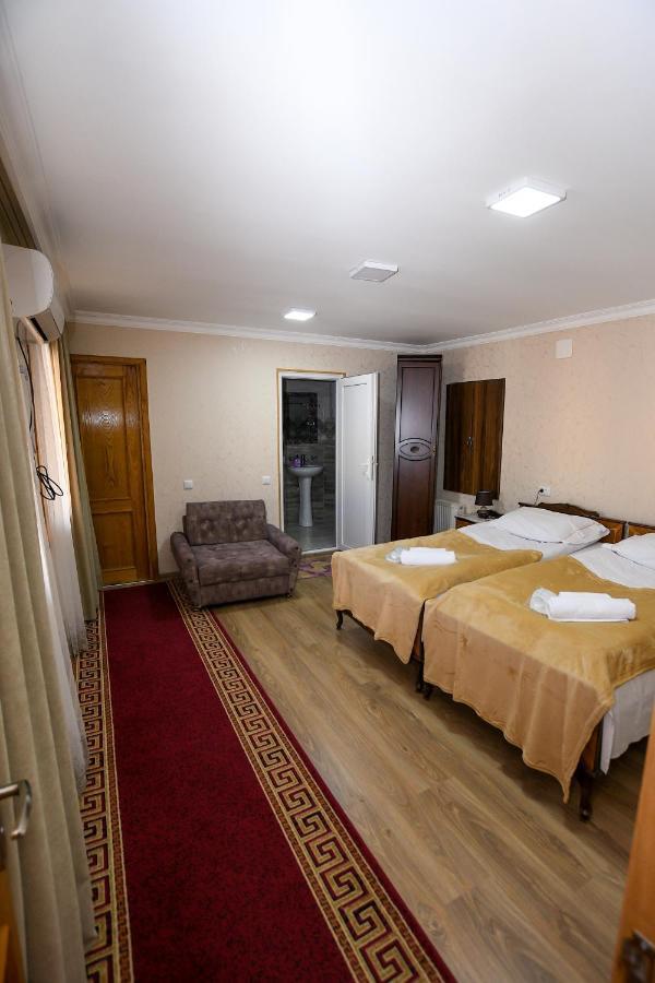 Kutaisi Sunrise Hotel Exterior foto